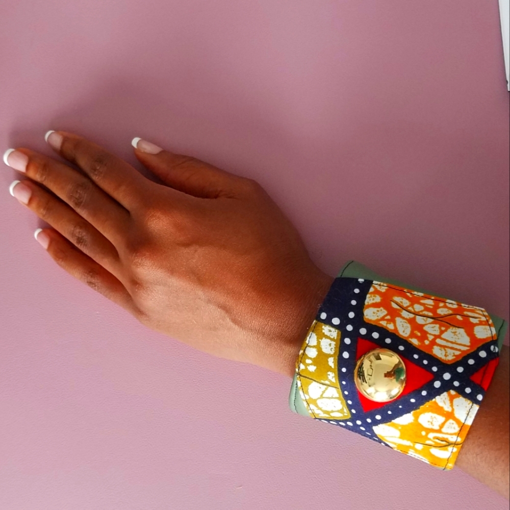 Eye-catching Wrist Cuff Bracelet-Size Large